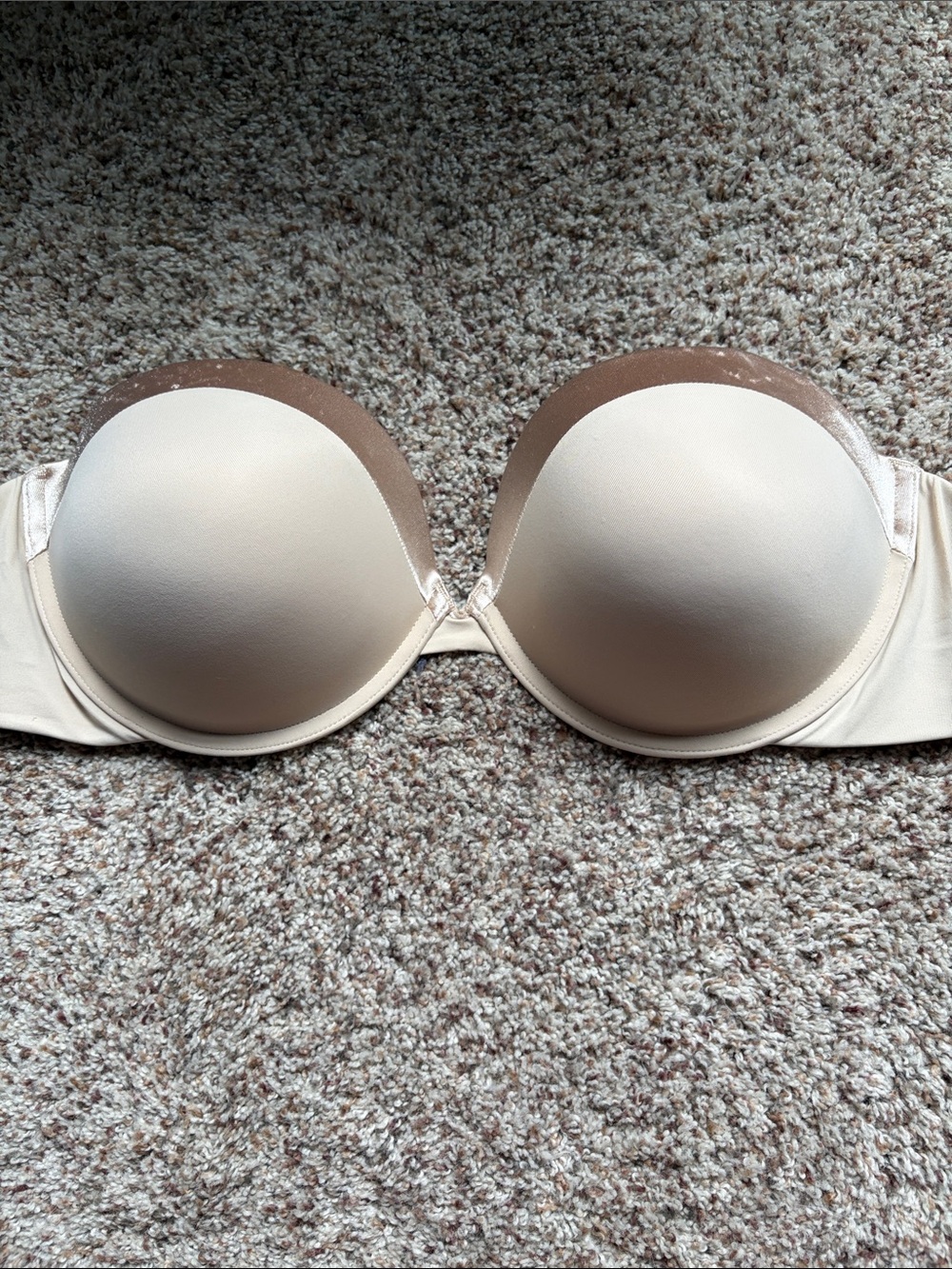 Maidenform Strapless Smooth Bandeau Bra in Beige
